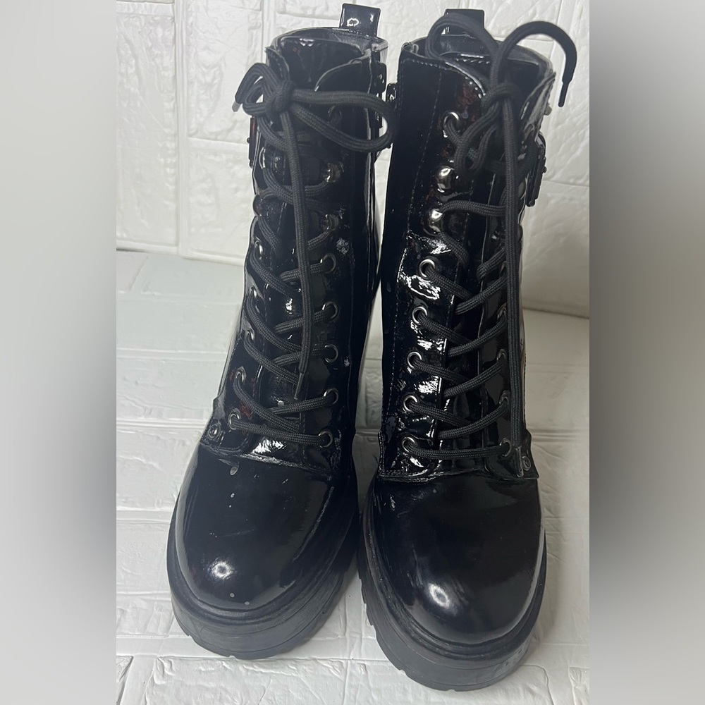 GBG Black patent leather boots size 8 1/2